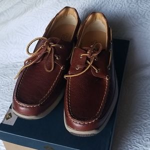 NWT Sperry Gold Cup Boat Shoes cognac